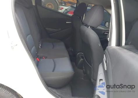 2019 Toyota Yaris Le из США, поврежденный, VIN 3MYDLBYV4KY502654